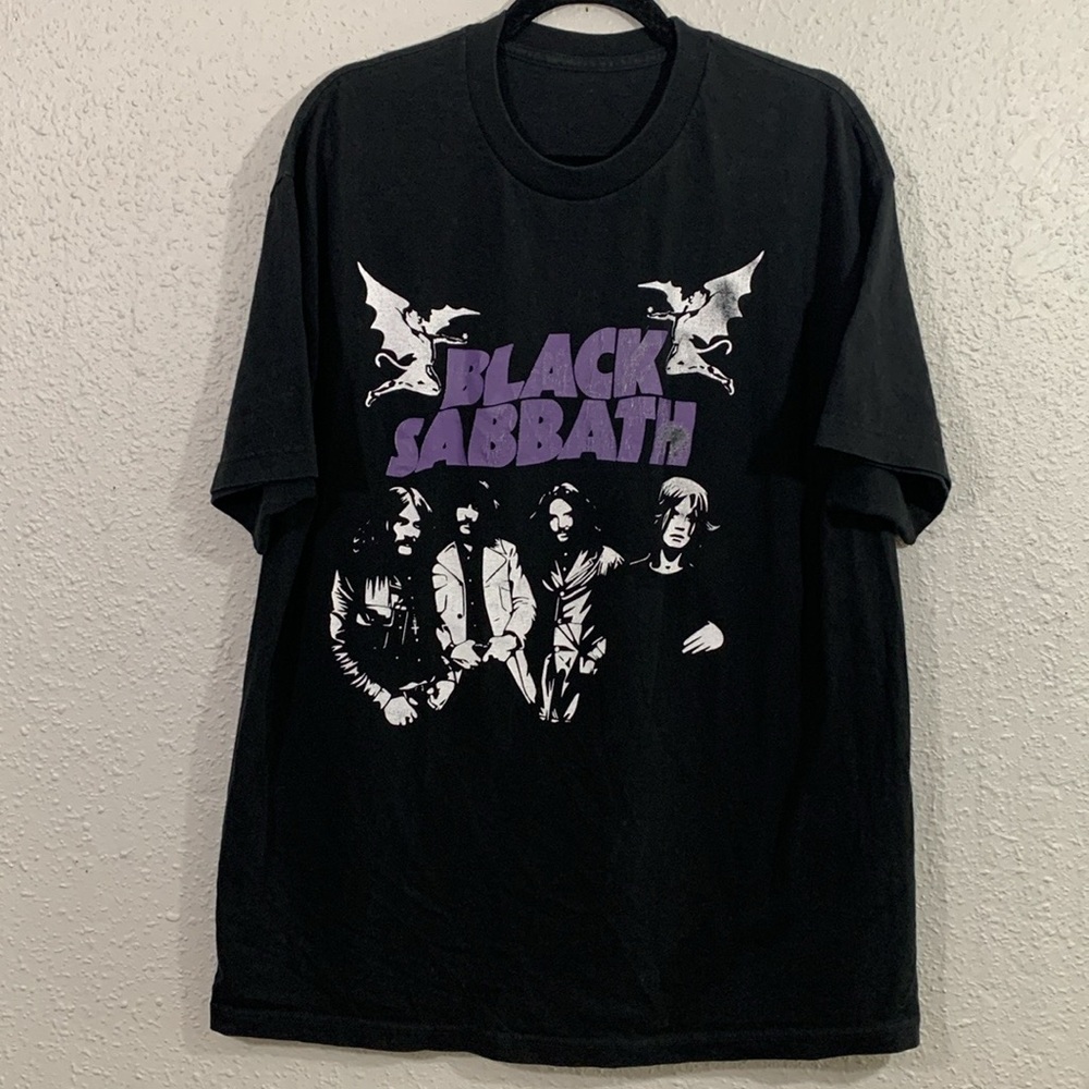 Black Sabbath Vintage 90’s Black Screen Print Tee       size L
